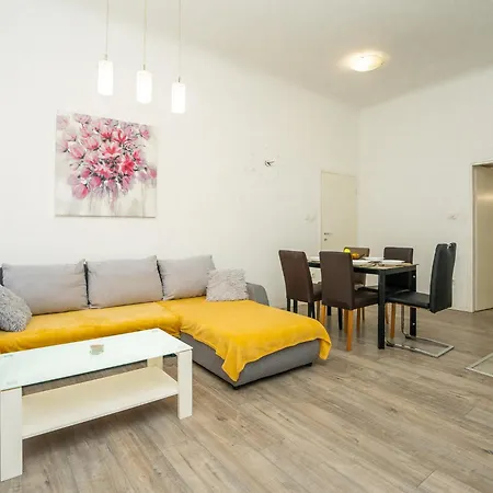Apartments Lucija & Katia Rijeka Exterior photo
